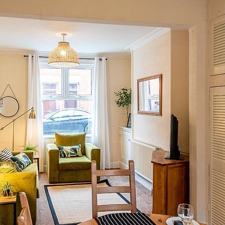 2 Bed, Up To 6 Guests Near Chester City Centre מראה חיצוני תמונה